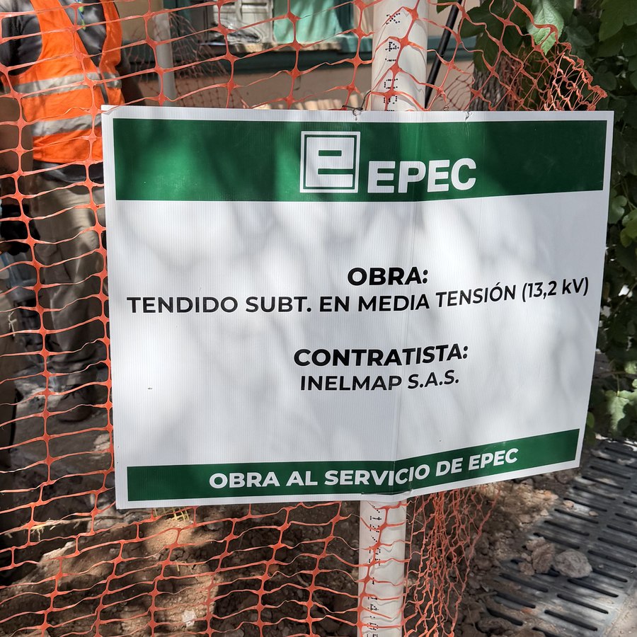 Cartel de obra de EPEC que identifica a INELMAP S.A.S. como contratista del tendido subterráneo de media tensión de 13,2 kV