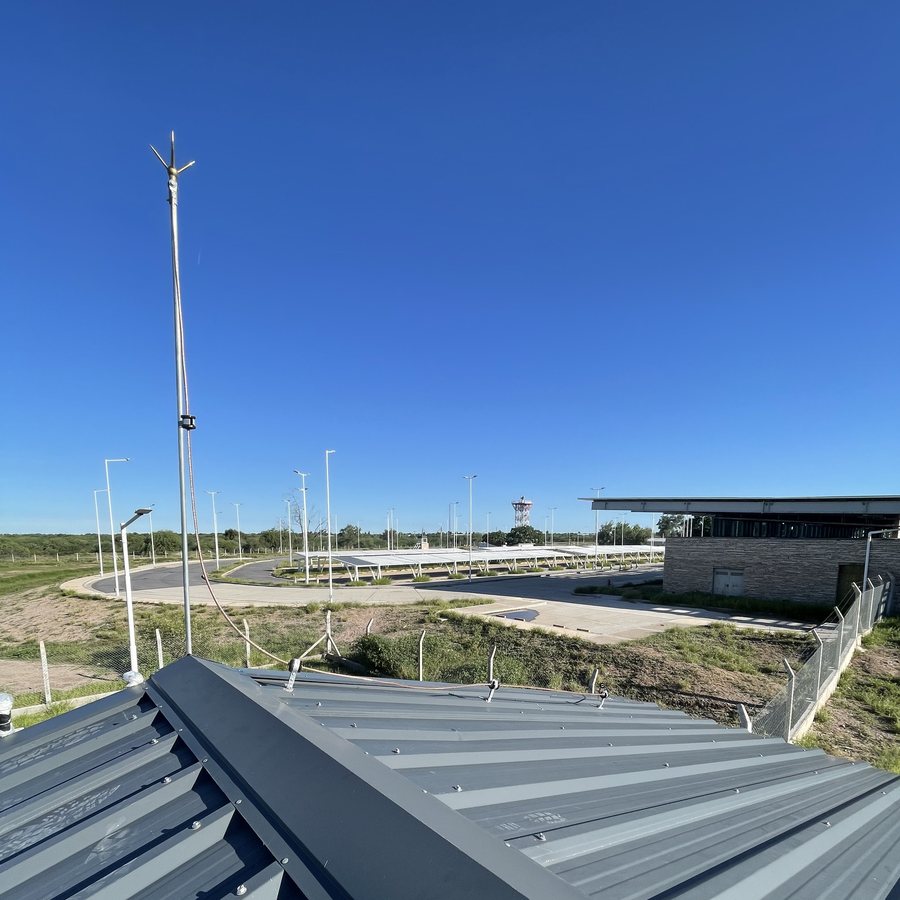 Sistema de pararrayos instalado en el Aeropuerto de La Rioja
